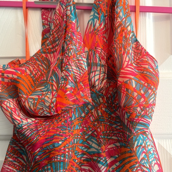 Halter top - Picture 3 of 4